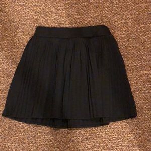 Brand new black pleated skirt